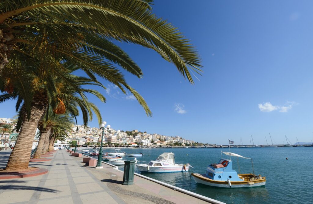Ανατολικά της Μεσογείου Ανατολικά της Μεσογείου