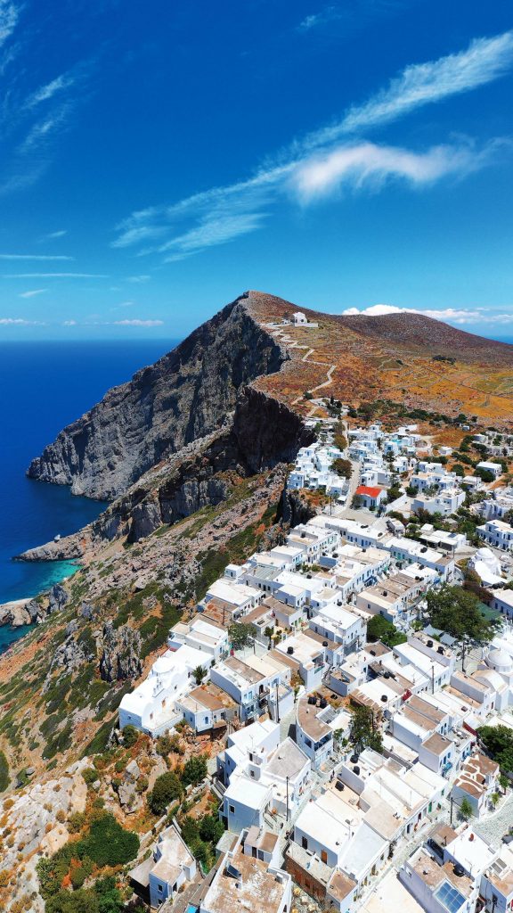 Καστροπολιτεία γεμάτη εικόνες Καστροπολιτεία γεμάτη εικόνες