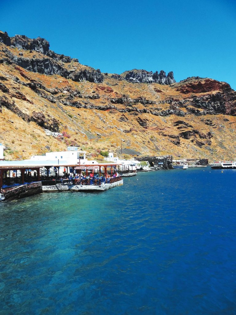 Ο καθρέπτης της Σαντορίνης Ο καθρέπτης της Σαντορίνης
