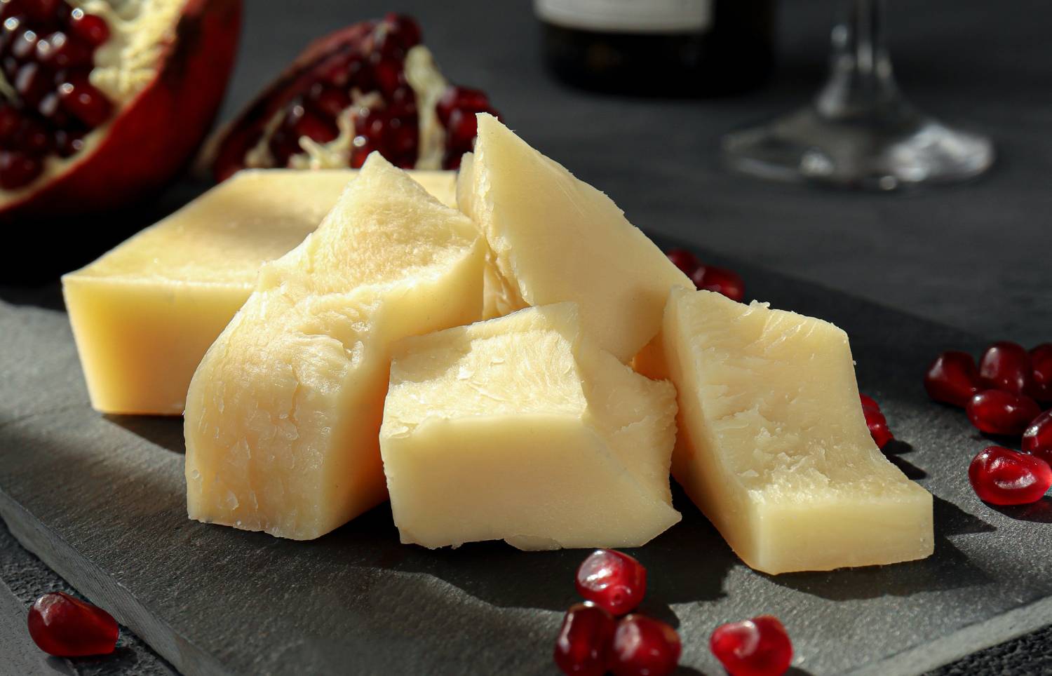 Foodie Alert: Τα ελληνικά τυριά που πρέπει να βάλετε στο τραπέζι σας