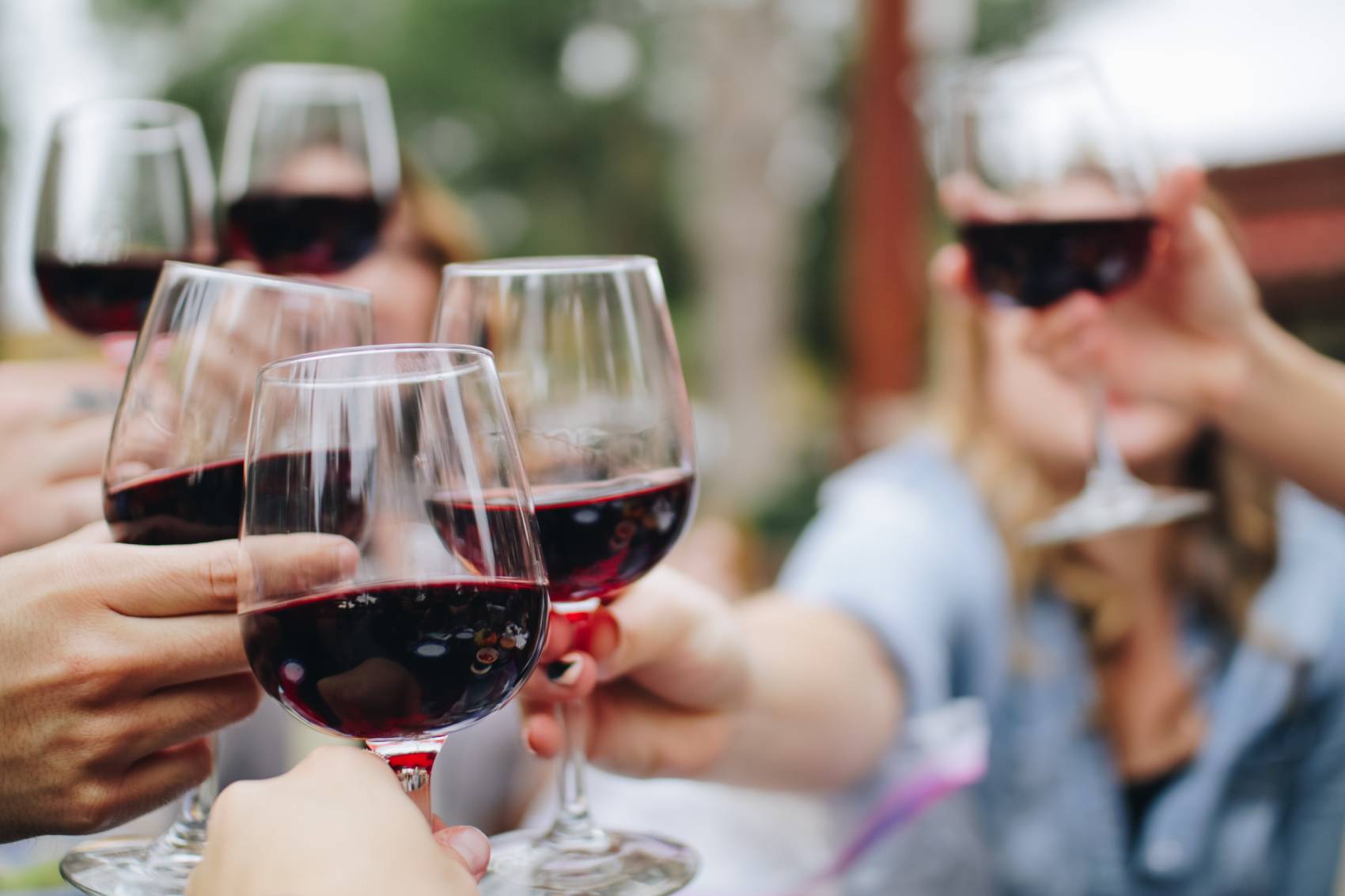Wine Pairing: Το κρασί που θα απογειώσει το πασχαλινό τραπέζι