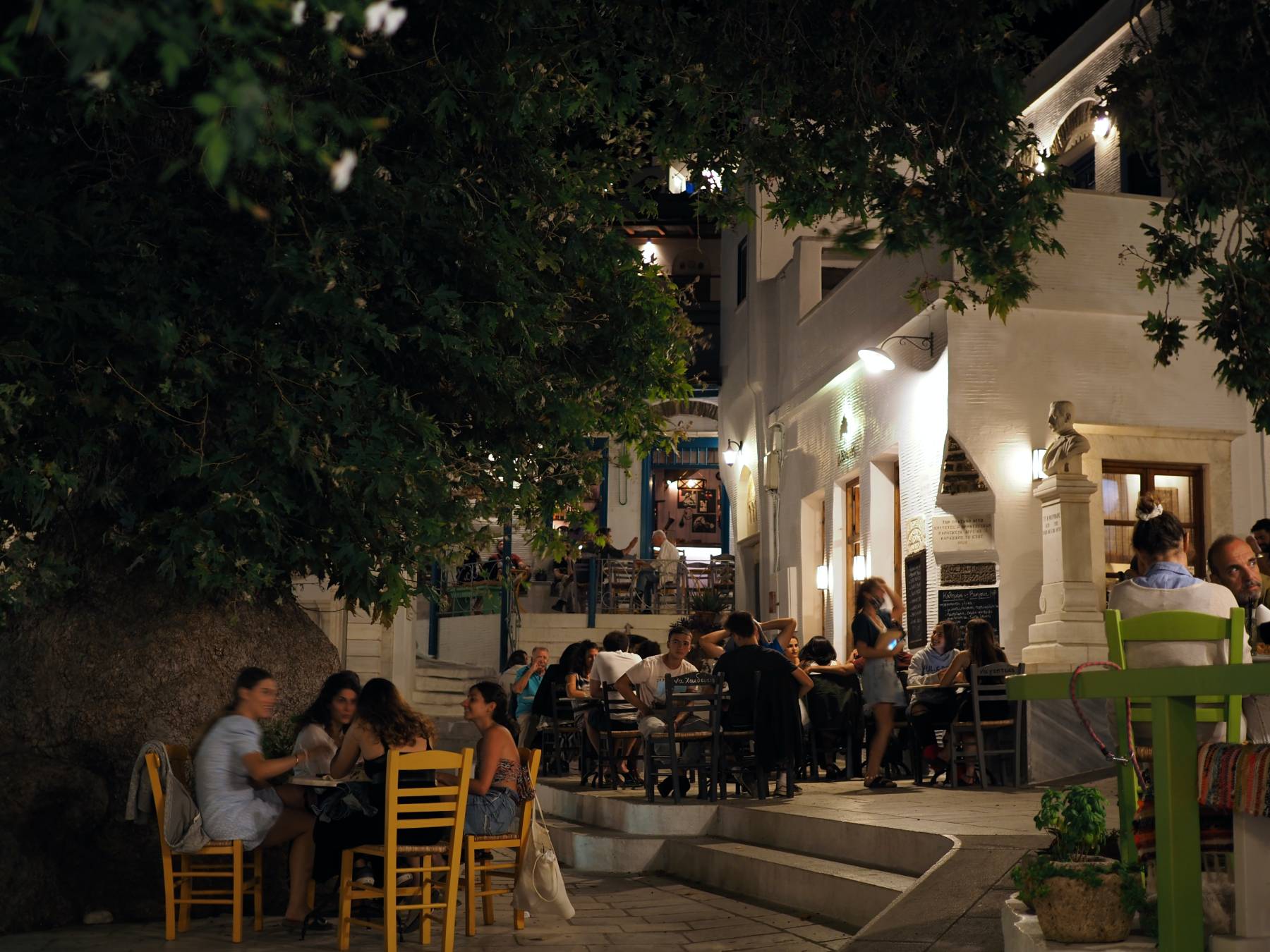 5+1 μέρη στην Τήνο για φαγητό και nightlife