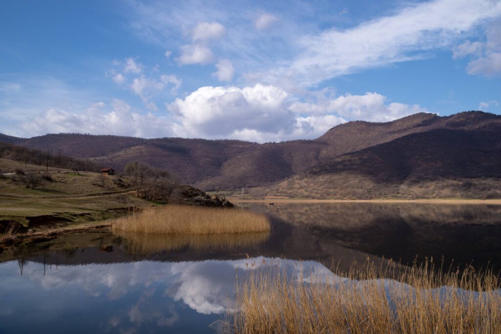 Λίμνη Ζάζαρη: Μια αναπάντεχη απόδραση από την πόλη της Φλώρινας