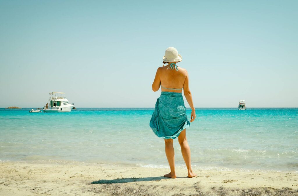 Διακοπές: 3 ελληνικά νησιά που φημίζονται για τις παραλίες τους