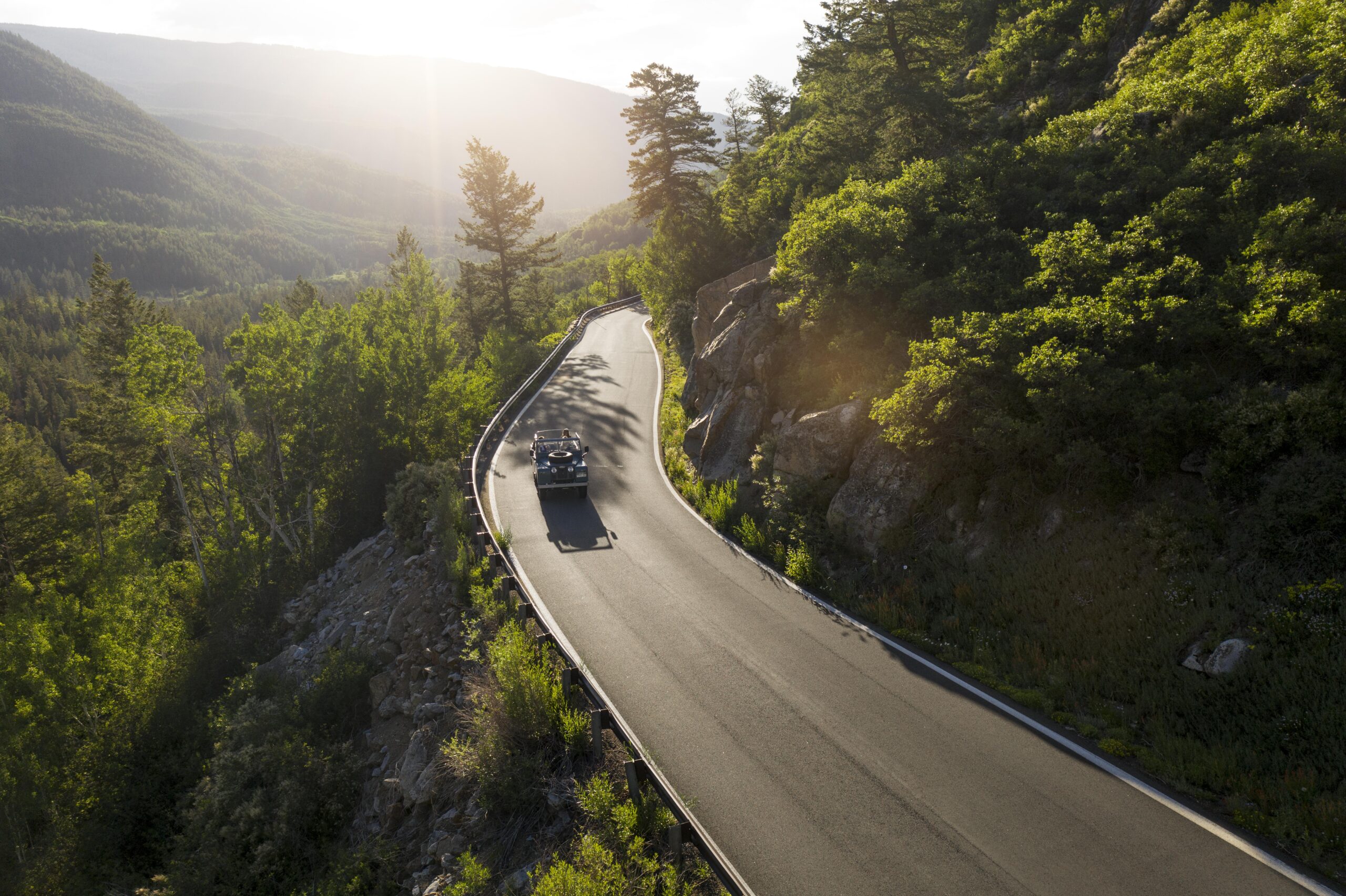 beautiful-mountain-road-landscape