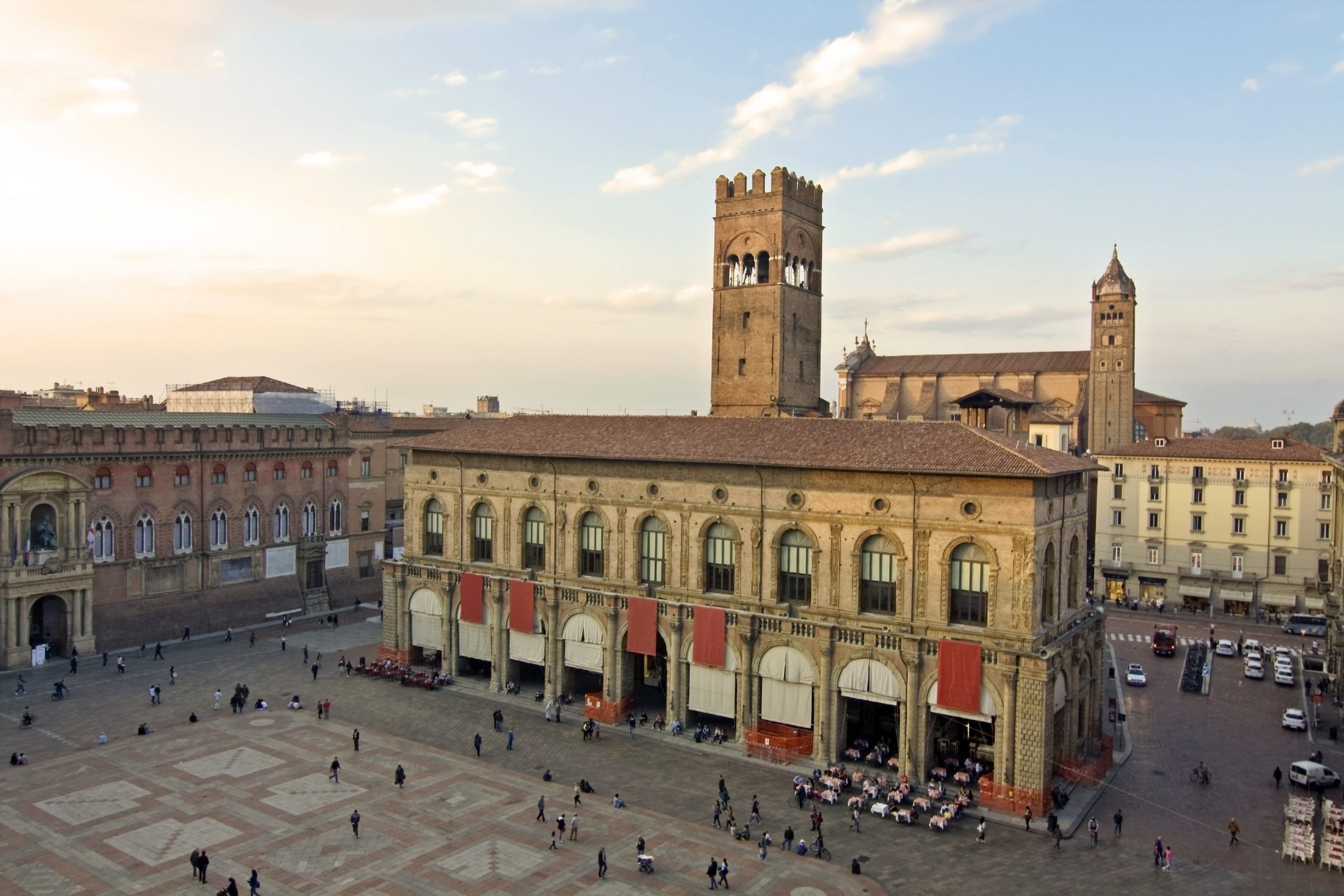 main square – bologna