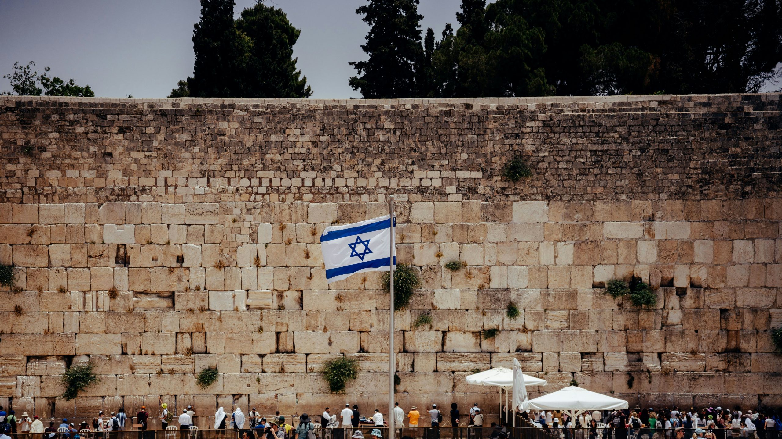 Kottel, Western wall Jerusalem/Unsplash