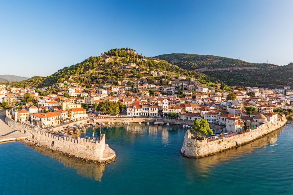 Το λιμάνι της Ναυπάκτου ©iStock