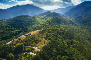 Road trip Κατερίνη: Επιβλητικά τοπία, φύση και γαστρονομία